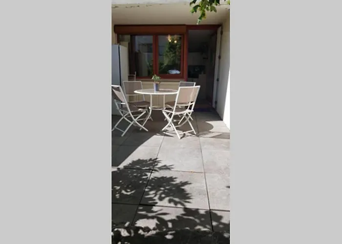 2* Rdc+ Terrasse & Parking Prive Διαμέρισμα