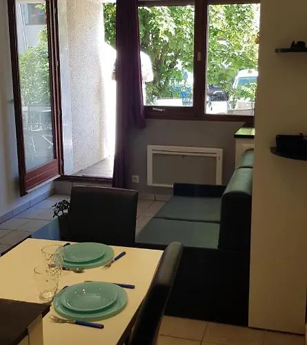 2* Rdc+ Terrasse&parking Privé